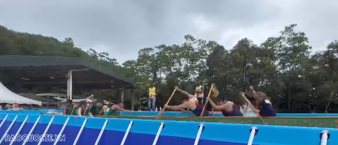 西湖金水牛龍舟隊亮相馬來西亞檳城國際龍舟節