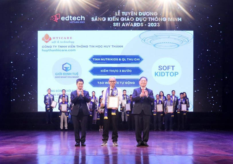 Vinh danh 'Sáng kiến giáo dục thông minh - SEI Awards' lần thứ Nhất năm 2023