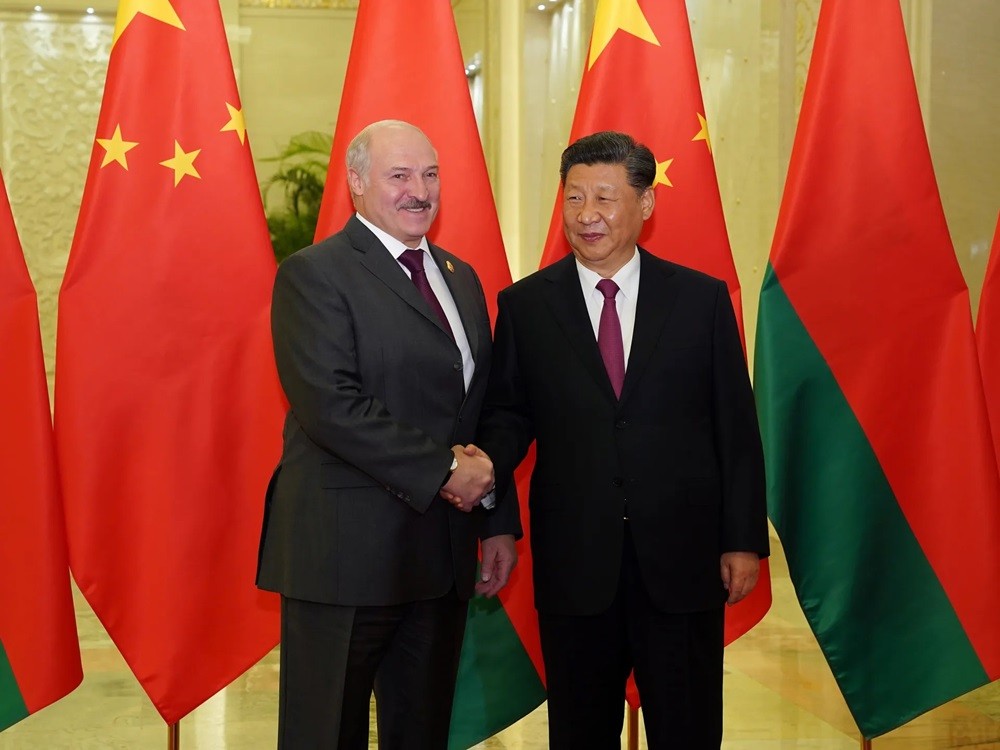 (12.03) Tổng thống Belarus Alexander Lukashenko và Chủ tịch Trung Quốc Tập Cận Bình gặp gỡ ngày 1/3/2023. (Nguồn: BeITA/Reuters)