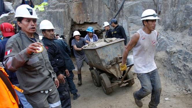 Tấn công mỏ làm 9 người thiệt mạng ở Peru