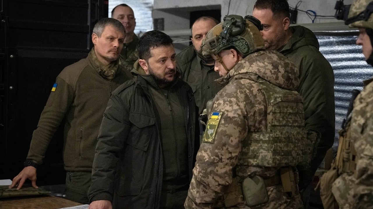 Xung đột Nga - Ukraine: Kiev tấn công các kho dầu ở Luhansk, đẩy nhanh tốc độ sản xuất vũ khí, chuyển sang phòng thủ ở một số khu vực