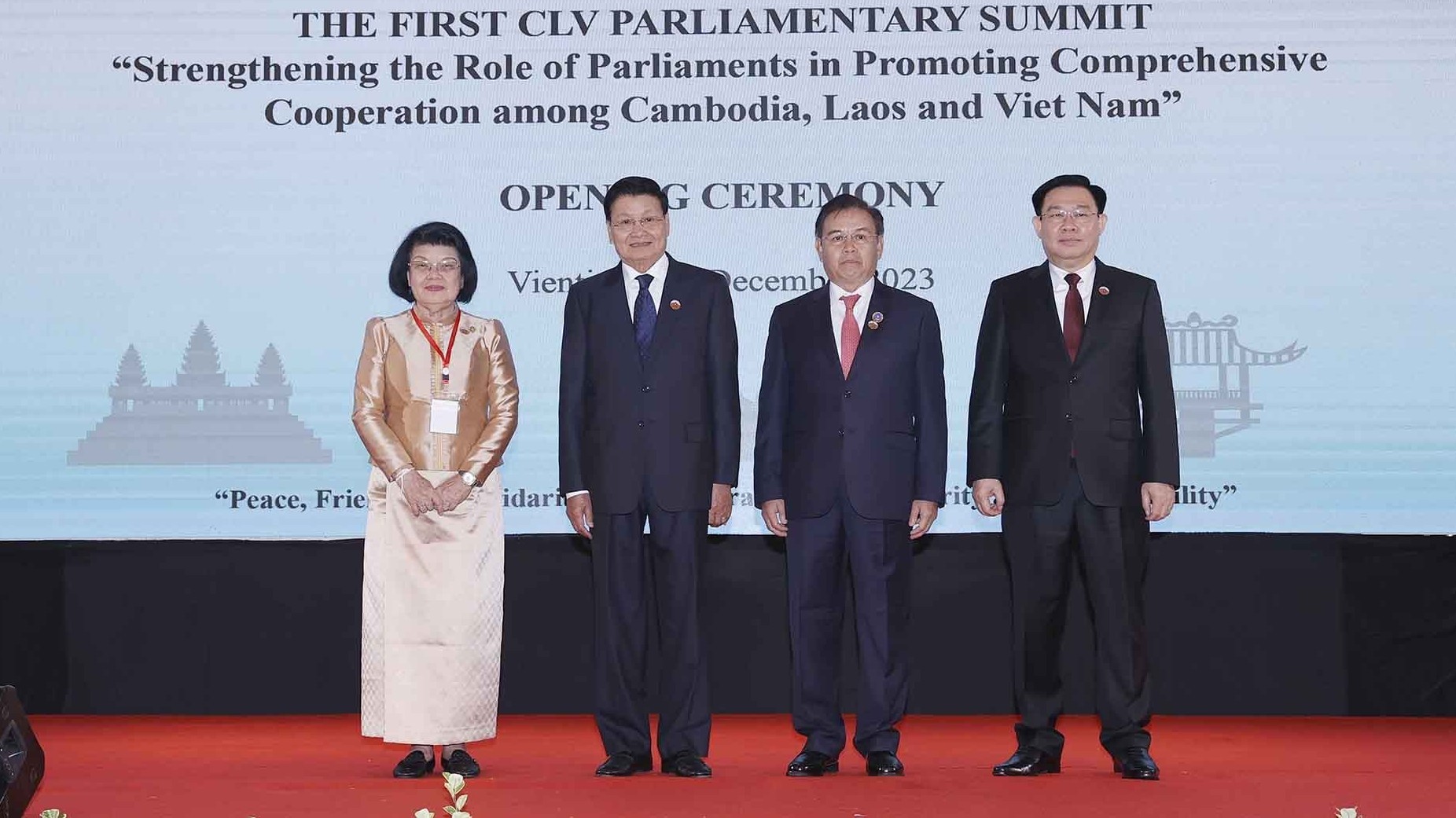 Hội nghị cấp cao Quốc hội ba nước Campuchia-Lào-Việt Nam lần thứ nhất khai mạc và họp Phiên toàn thể