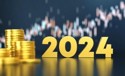 Giá vàng hôm nay 8/12/2023: Giá vàng cao nhất mọi thời đại, nên mua hay bán lúc này, nếu '2024 mới là năm của vàng'?