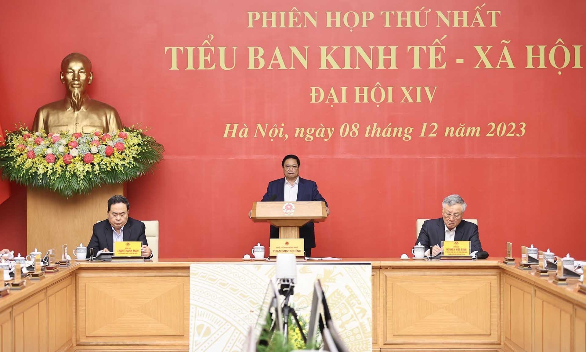 Thủ tướng Phạm Minh Chính chủ trì Phiên họp thứ nhất Kinh tế - xã hội Đại hội XIV của Đảng. (Nguồn: TTXVN)