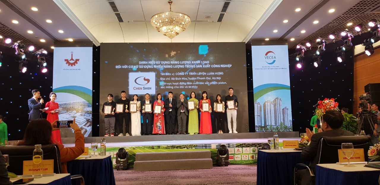 Hà Nội vinh danh 66 cơ sở, đơn vị đạt danh hiệu Năng lượng xanh năm 2023