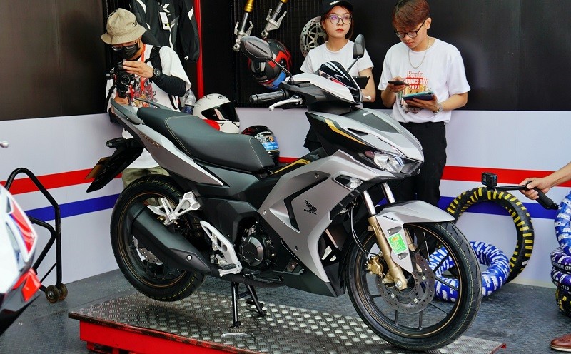 Cận cảnh Honda Winner X 2024 vừa ra mắt tại Việt Nam, giá từ 46,16 triệu đồng