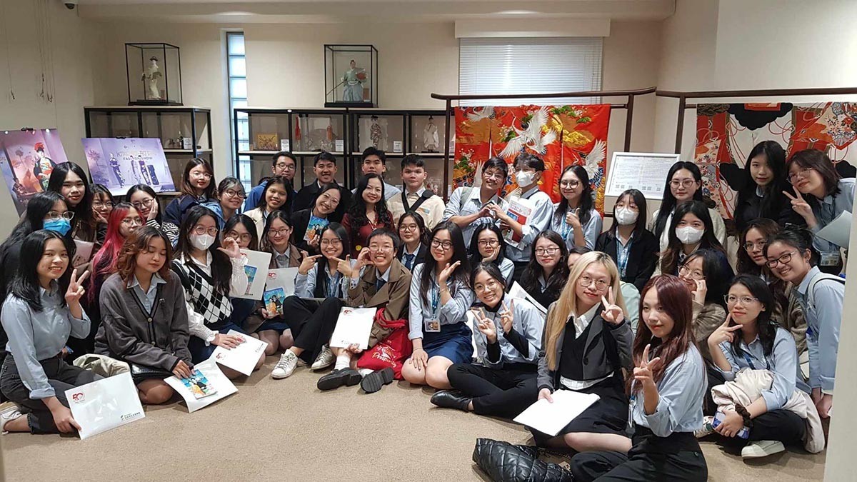 Sinh viên Học viện Ngoại giao và trải nghiệm đặc biệt tại Trung tâm Thông tin văn hóa Nhật Bản