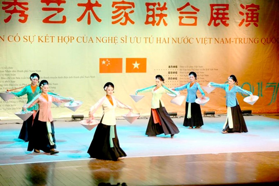 Việc tăng cường giao lưu hữu nghị truyền thống giữa nhân dân Việt Nam-Trung Quốc luôn được đẩy mạnh.