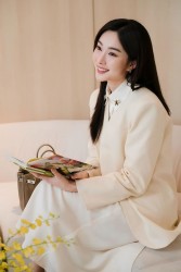 Dàn Hoa hậu, Á hậu Việt Nam thanh lịch với áo blazer thiết kế không ve cổ và đơn sắc