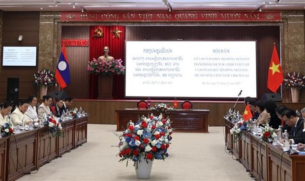 Hanoi and Vientiane eye stronger friendship, cooperation