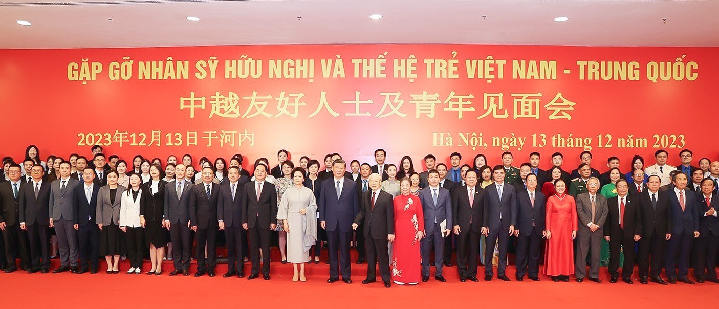 Cuộc gặp gỡ giữa hai Tổng Bí thư Việt Nam và Trung Quốc với gần 400 nhân sĩ, thanh niên hai nước