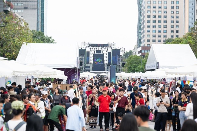 Lễ hội âm nhạc BridgeFest tôn vinh bình đẳng và sự đa dạng với âm nhạc đa sắc màu tại TP. Hồ Chí Minh