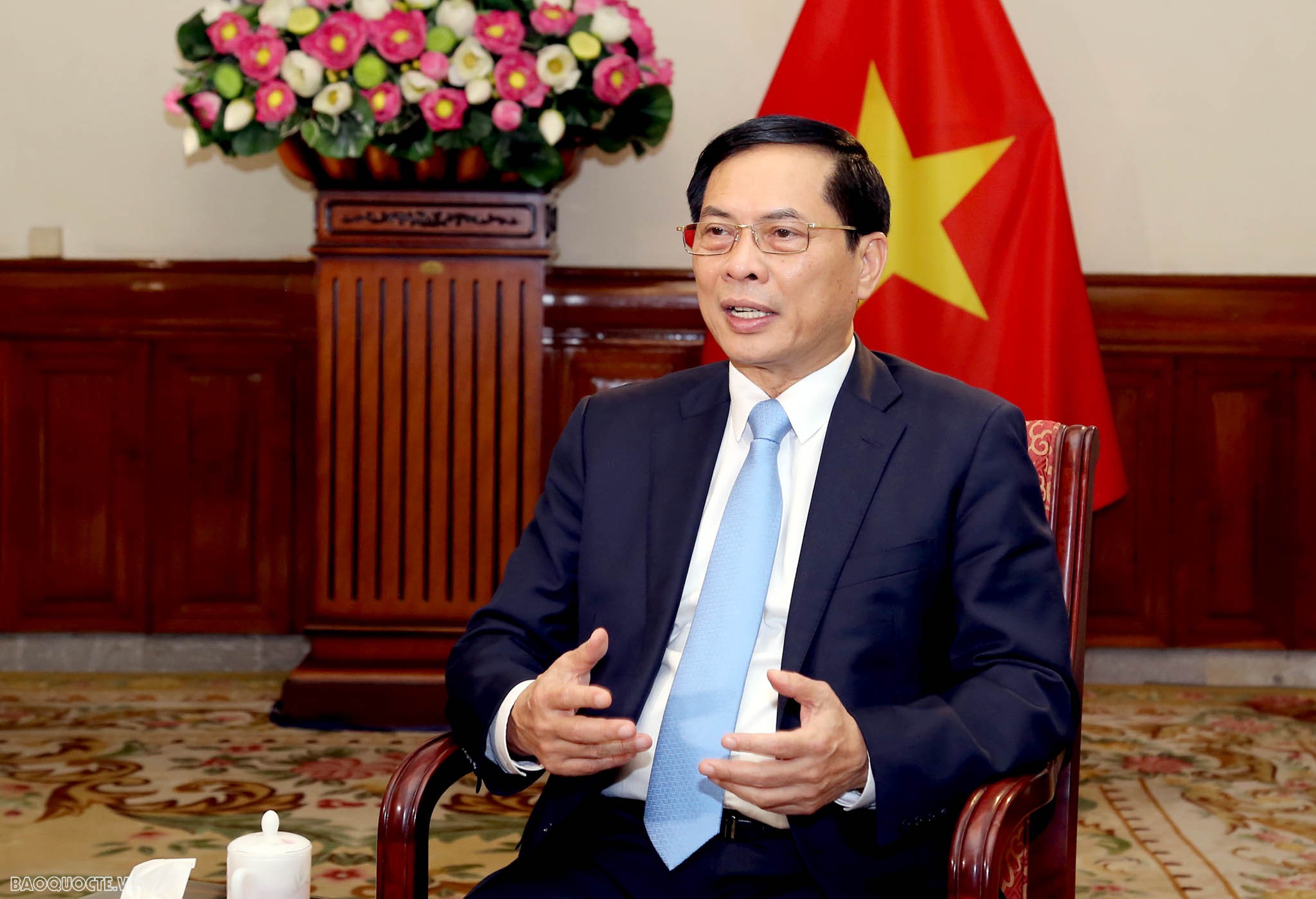 Bộ trưởng Ngoại Giao Bùi Thanh Sơn trả lời phỏng vấn trước Khung Hoiij Đề Nghị Ngoại giao lần thứ 32 Bộ trưởng Ngoại giao Bùi Thanh Sơn: Công tác đối ngoại và ngoại giao là điểm sáng trong thành tựu chung của đất nước
