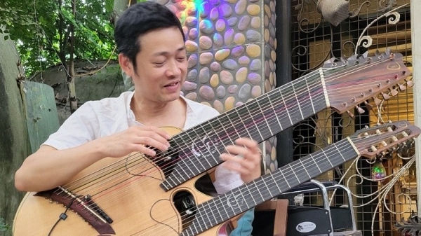 Viet Anh - Wanderer and his guitar