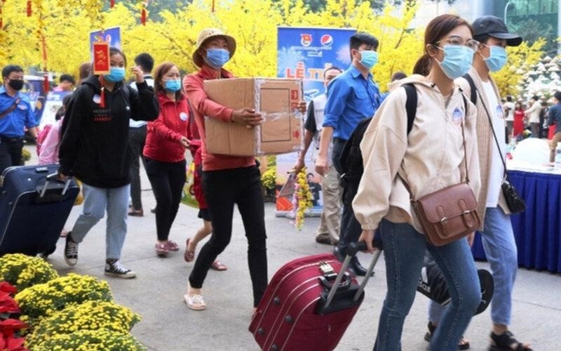 Workers return home for Tet celebration - Photo for illustration (Source: vneconomy.vn)