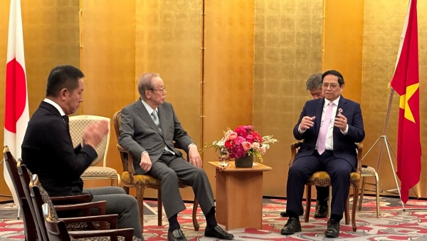 PM Pham Minh Chinh receives former Japanese PM Fukuda Yasuo