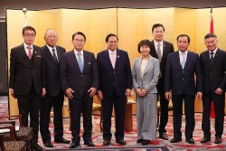 Thủ tướng Phạm Minh Chính tiếp Thống đốc 5 tỉnh của Nhật Bản
