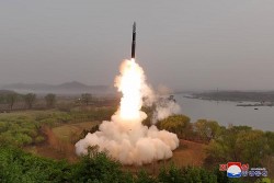 Triều Tiên công bố mục tiêu phóng vệ tinh do thám quân sự trong năm 2024; nhận định việc thống nhất với Hàn Quốc