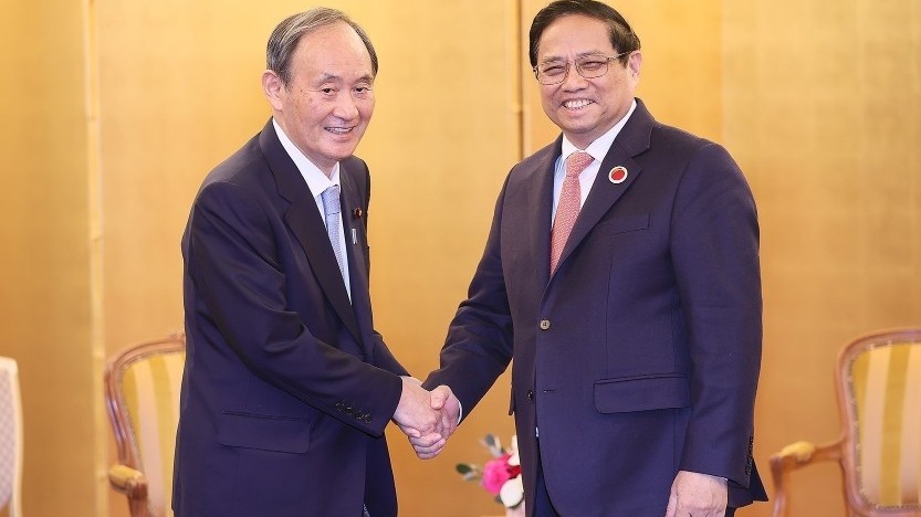 Thủ tướng Phạm Minh Chính tiếp nguyên Thủ tướng Nhật Bản Suga Yoshihide