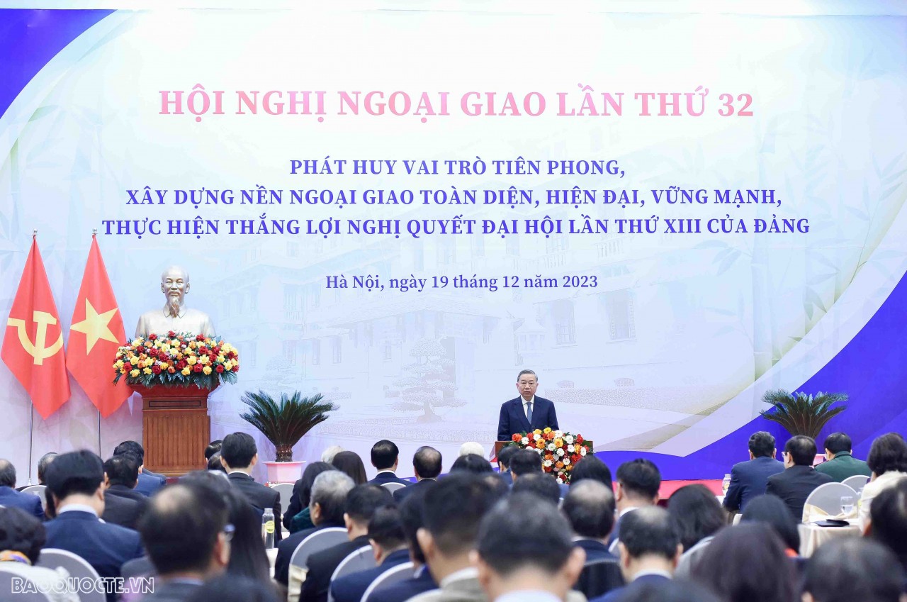 Bộ trưởng Bộ Công an Tô Lâm trình bày tham luận tại Hội nghị. (Ảnh: Nguyễn Hồng)