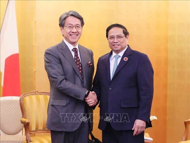 PM Pham Minh Chinh meets former Special Ambassador for Vietnam-Japan, JBIC Chairman