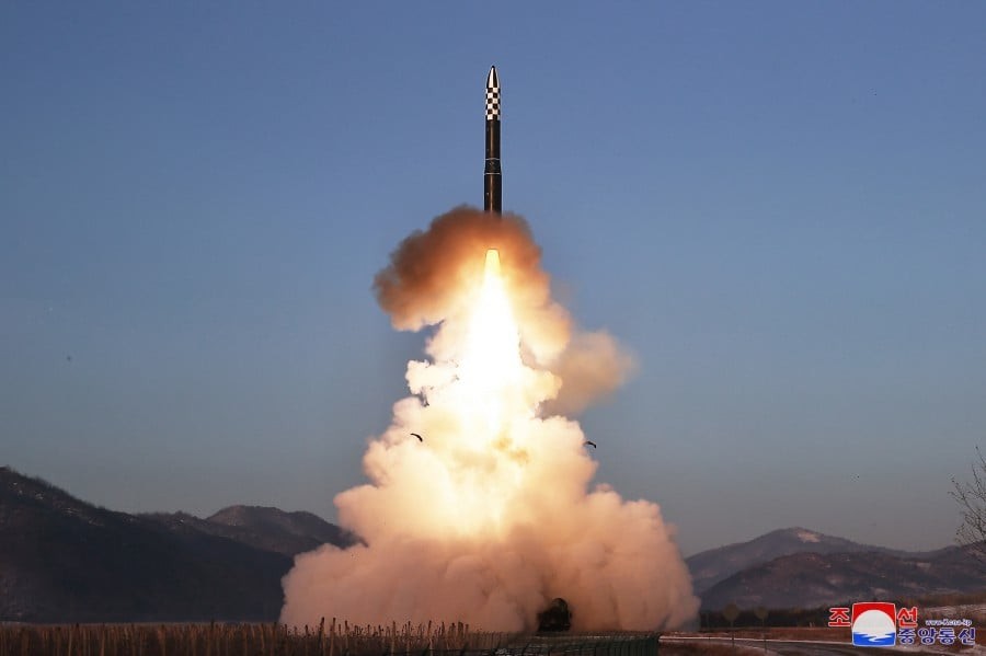 Triều Tiên phóng tên lửa: Lý do HĐBA chưa thống nhất phản ứng; tướng Hàn Quốc ra chỉ thị, gửi hy vọng với Trung Quốc. (Nguồn: KCNA)