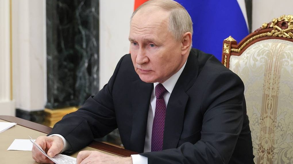 Tổng thống Pháp nêu điều kiện mời ông Putin đến làm khách, Nga 'dội nước lạnh' vào hy vọng hòa đàm Ukraine