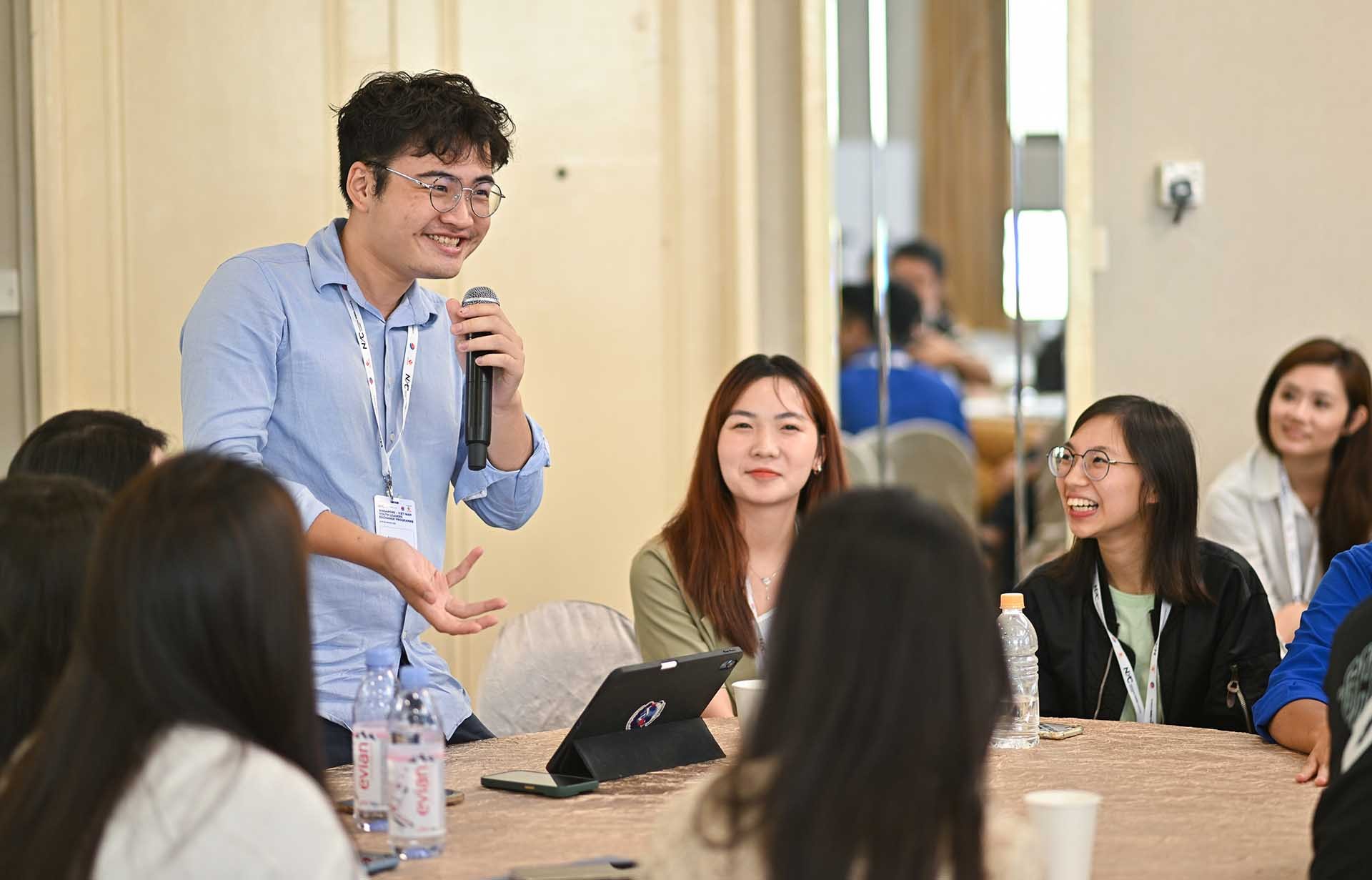 Anh Mai Tuấn Minh, sinh viên Đại Học Công Nghệ Nanyang (NTU), đồng sáng lập Mạng lưới Trí thức trẻ Việt Nam tại Singapore. (Ảnh: NVCC)