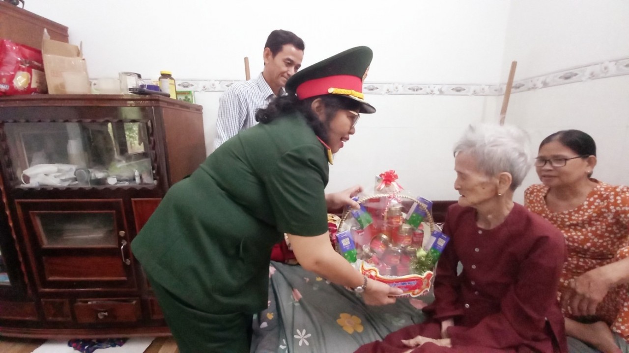 Kỷ niệm Ngày thành lập Quân đội nhân dân Việt Nam: 'Bông hồng Núi Chúa' trọn vẹn nghĩa tình đồng đội