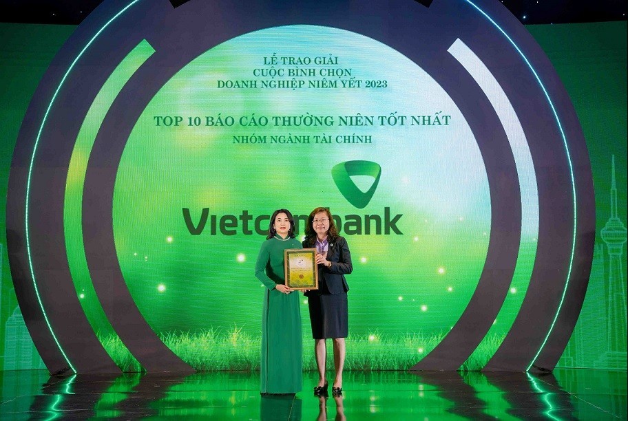 vietcombank top 10 doanh nghiep niem yet co bao cao thuong nien tot nhat tren thi truong chung khoan