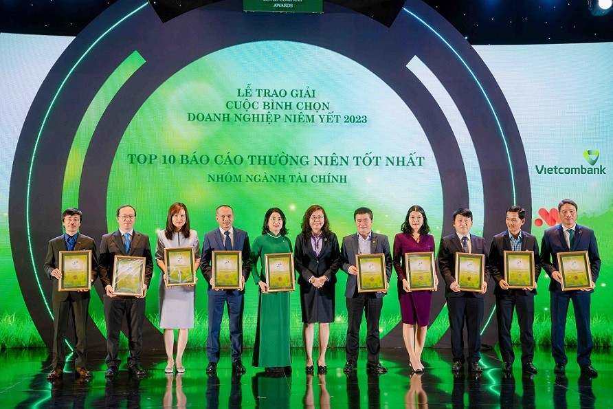 Vietcombank - Top 10 doanh nghiệp niêm yết có Báo cáo thường niên tốt nhất trên thị trường chứng khoán