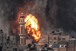 Nghị viện Arab sẽ tổ chức phiên họp đặc biệt ‘Hỗ trợ Palestine và Dải Gaza’; Ai Cập - Iran thúc đẩy ngừng bắn
