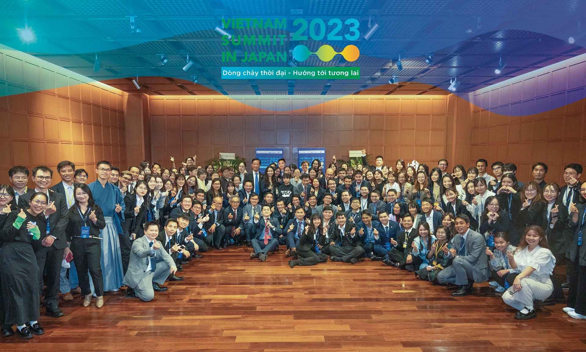 Các đại biểu tham dự Diễn đàn trí thức Việt Nam 2023 tại Nhật Bản. (Ảnh: VUAJ)
