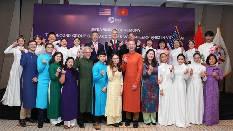 Phái đoàn Ngoại giao Hoa Kỳ chúc mừng Lễ tuyên thệ của Tình nguyện viên Chương trình Hòa Bình