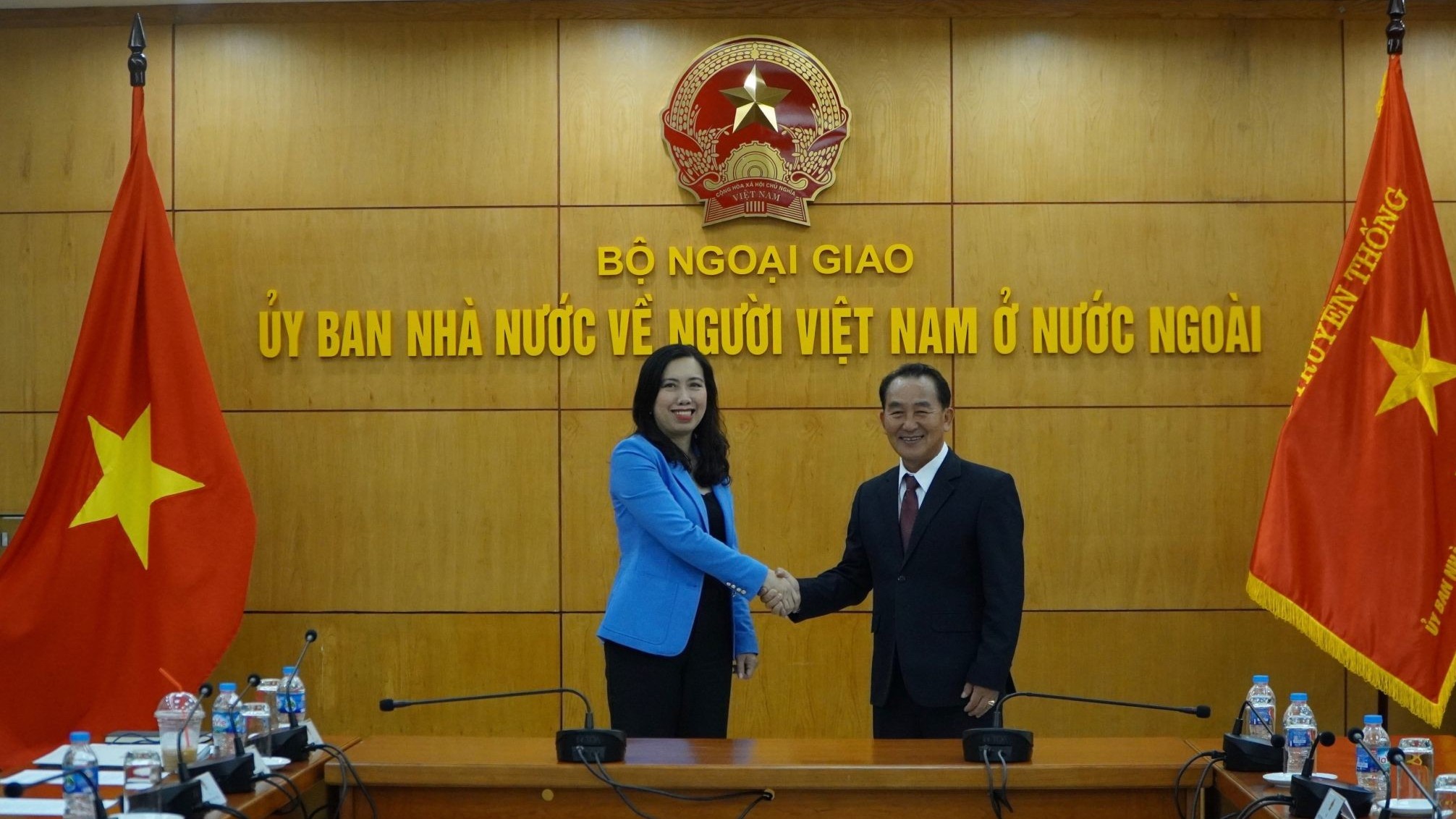 Việt Nam sẵn sàng đồng hành, hỗ trợ trong xây dựng và triển khai các chính sách đối với người gốc Lào ở nước ngoài