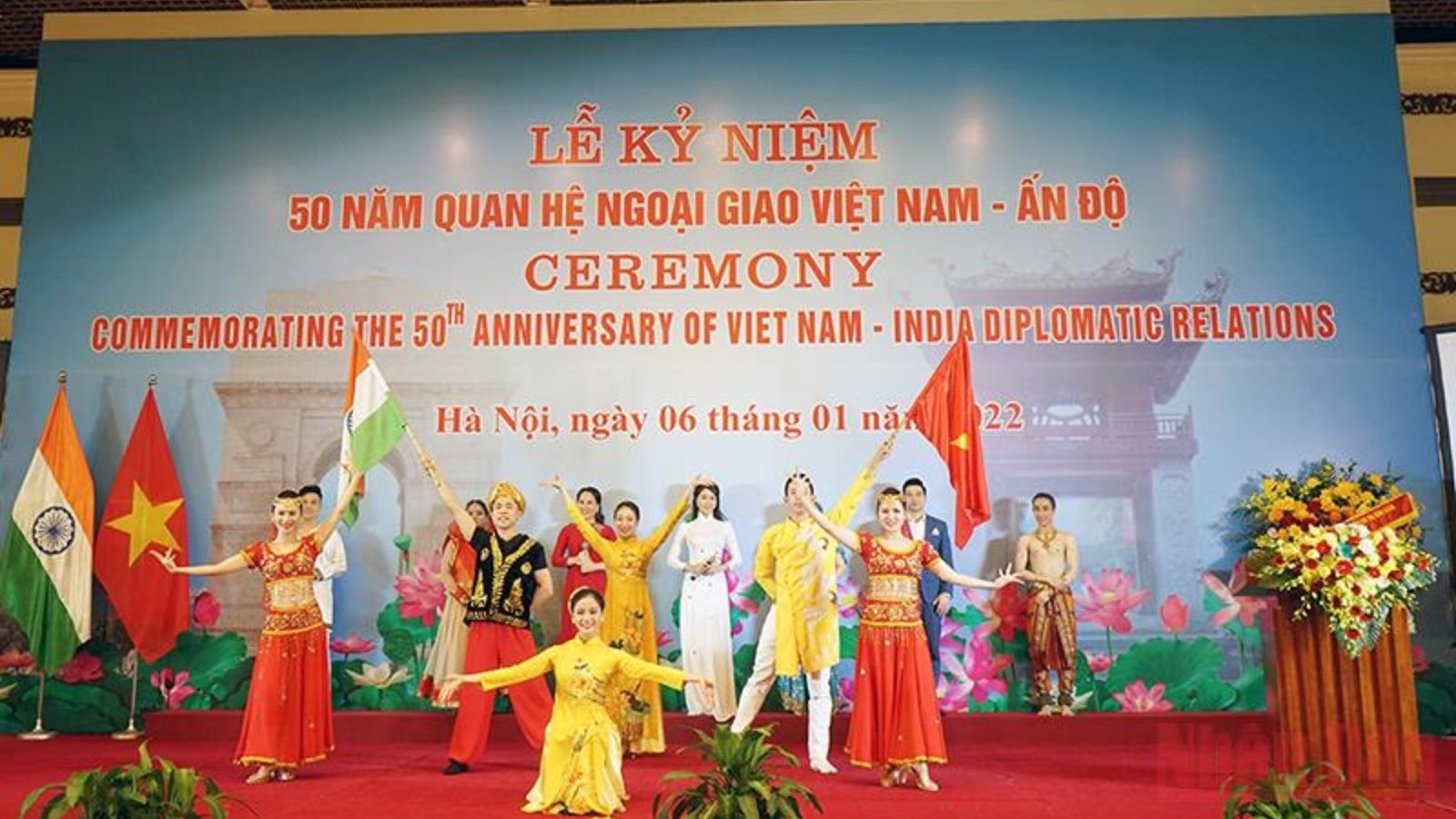 Ấn Độ phải tăng cường quan hệ với Việt Nam