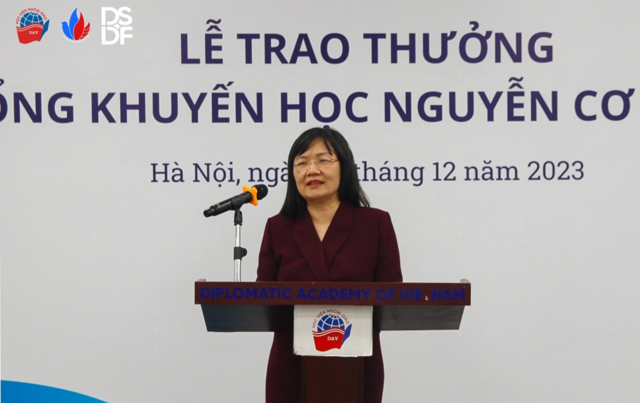 17 sinh viên Học viện Ngoại giao vinh dự nhận Học bổng Nguyễn Cơ Thạch