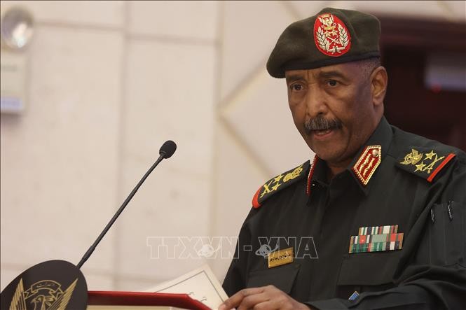 Tướng Al-Burhan yêu cầu RSF rút quân để đảm bảo lệnh ngừng bắn ở Sudan