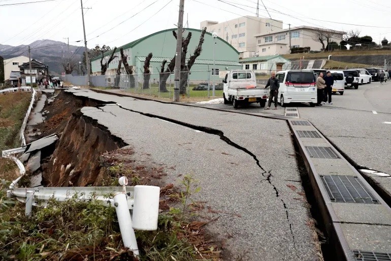 Nhật Bản: Thêm một trận động đất, hành động khẩn ở các nhà máy hạt nhân, đe dọa sóng thần 'cơ bản đã qua'. (Nguồn: AP)