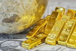 Giá vàng hôm nay 3/1/2024: Giá vàng lại tăng 'dựng đứng', Fed chuyển hướng tài chính; Dự báo giá vàng sẽ tăng trong suốt năm 2024?