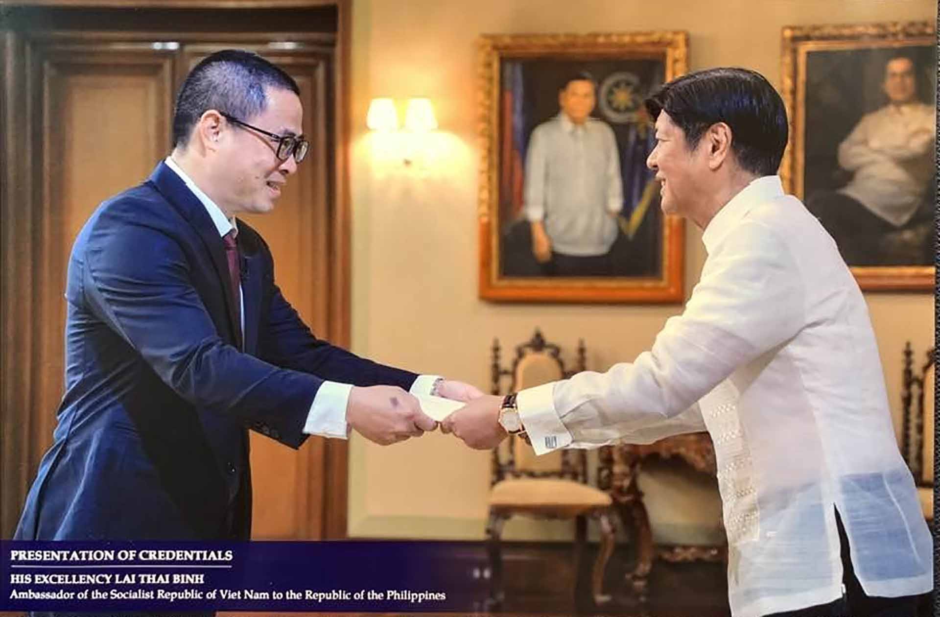 Đại sứ Lại Thái Bình trình Thư ủy nhiệm lên Tổng thống Philippines Ferdinand Romualdez Marcos Jr.