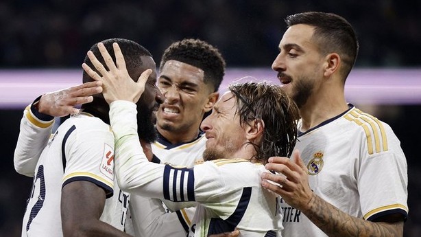 Hình ảnh trận đấu Antonio Rudiger ghi bàn, giúp Real Madrid dẫn đầu La Liga