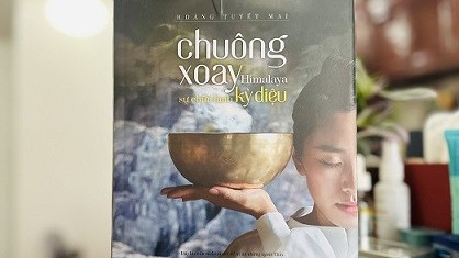 Tìm về cội nguồn chuông xoay Himalaya qua cuốn sách của tác giả Hoàng Tuyết Mai