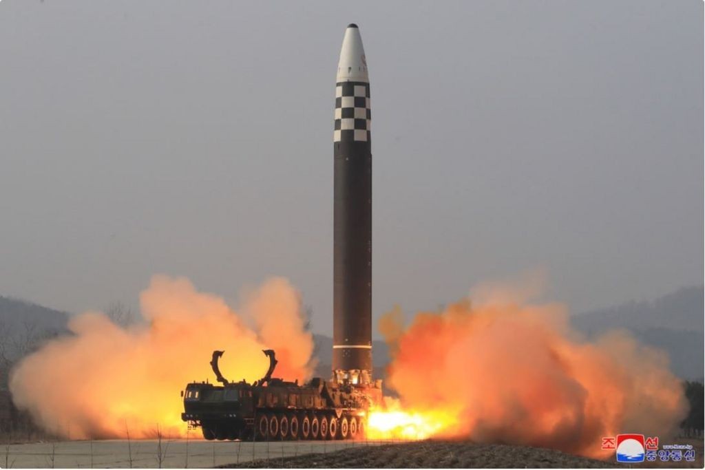 Mỹ đề cập 'con đường ưu tiên nhất' để phi hạt nhân hóa Bán đảo Triều Tiên. (Nguồn: KCNA)