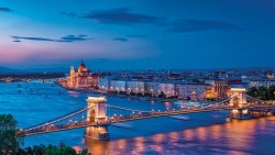 Bản giao hưởng bên bờ Danube