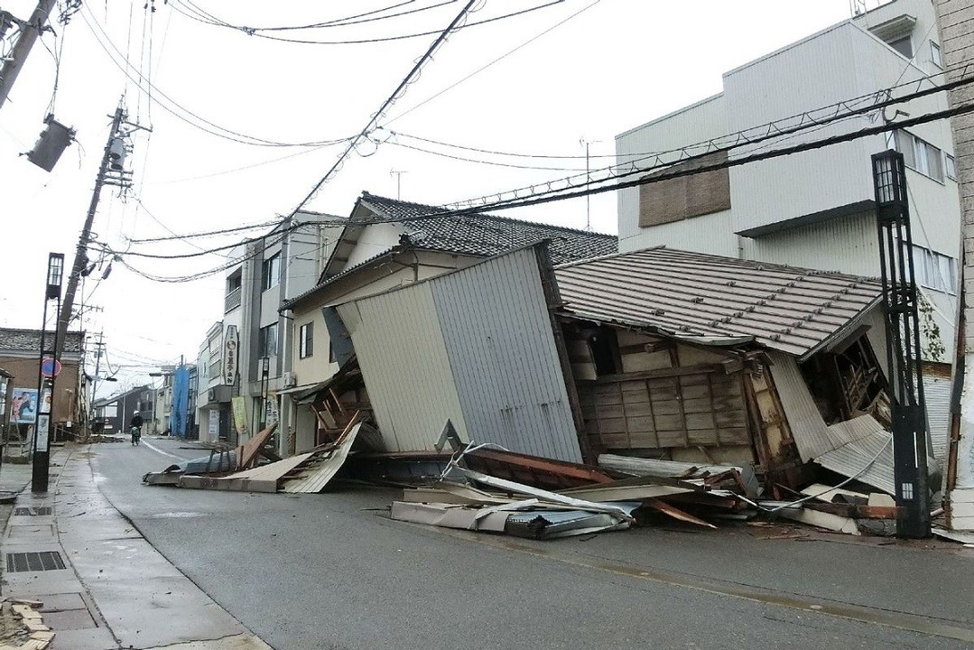 Nhật Bản: Giải cứu thành công cụ bà 80 tuổi trong căn nhà sập do động đất