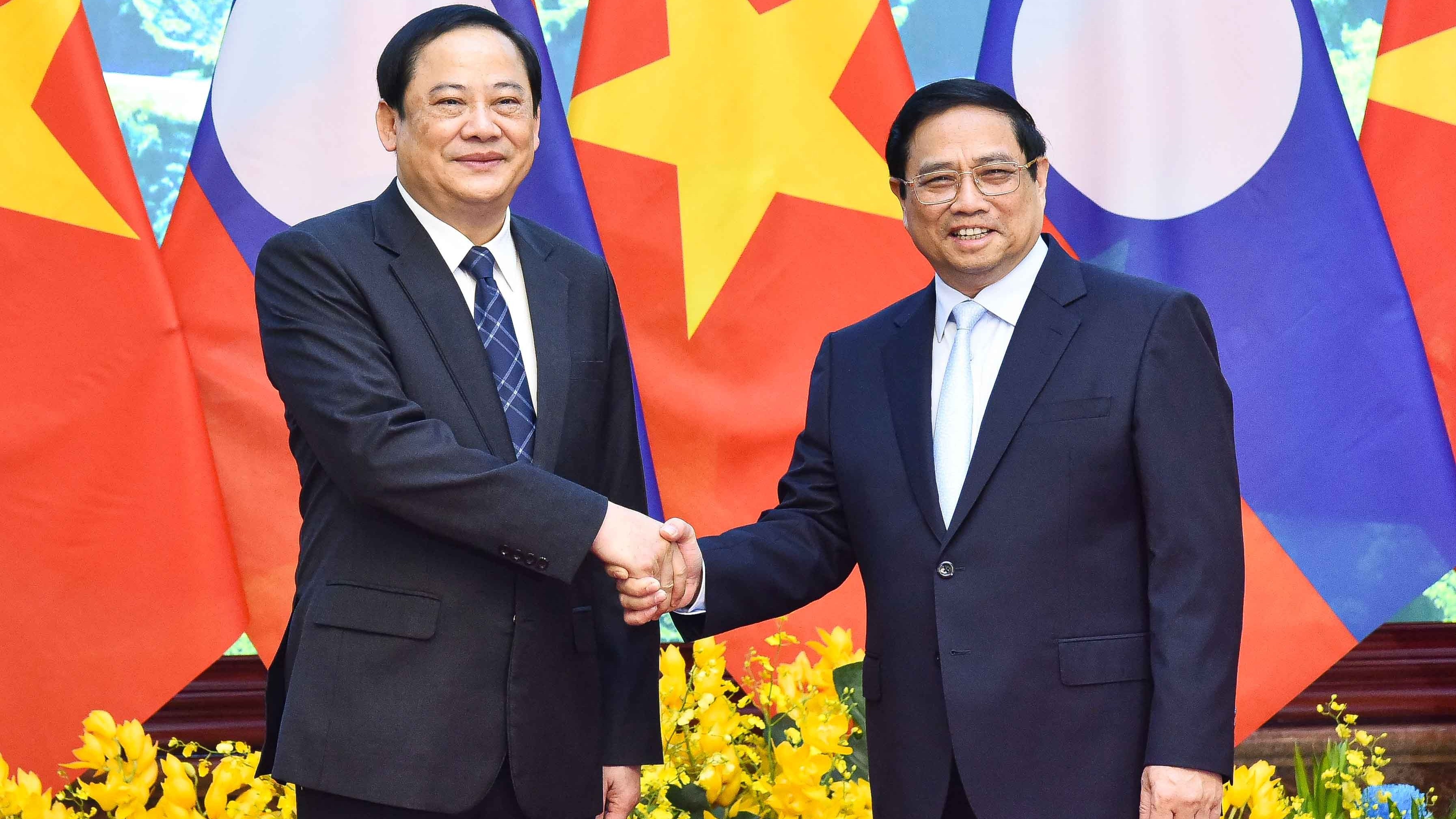 Hai Thủ tướng nhất trí thúc đẩy dự án cao tốc nối thủ đô hai nước Việt Nam-Lào