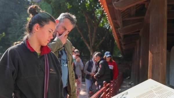 Vietnam targets 17-18 million tourist arrivals this year