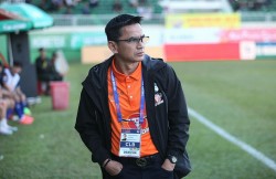 V-League: CLB Công an Hà Nội đàm phán, chiêu mộ HLV Kiatisuk