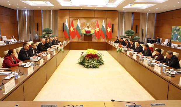 Parliamentary leaders of Vietnam, Bulgaria hold talks strengthening cooperation